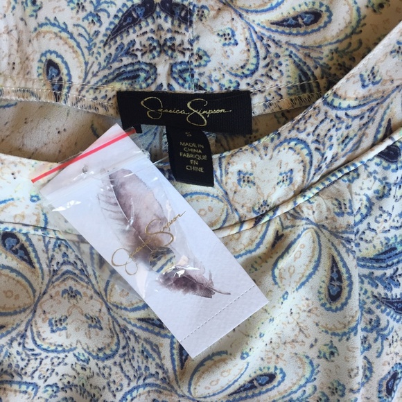 Jessica Simpson NWT paisley strappy tank top - Picture 6 of 6